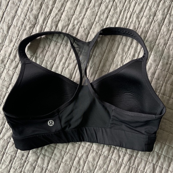 Lululemon Black Speed Up Sports Bra 6 C/D - Picture 2 of 2